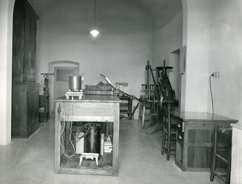 Il vecchio laboratorio di restauro in una foto del 1954